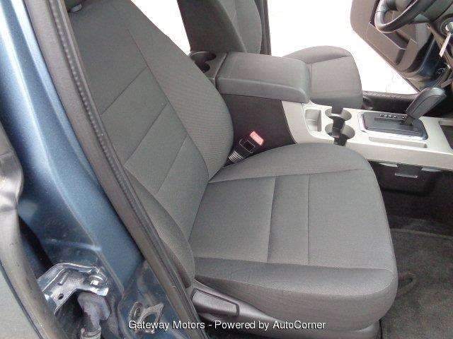 Ford Escape 2011 photo 12